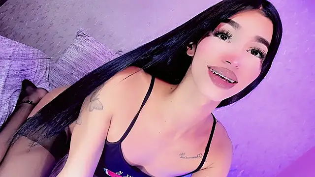 Keysprincess Adlı Modelin Canlı XXX Sohbeti