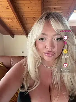 misstitmouseofficial's Live XXX Chat