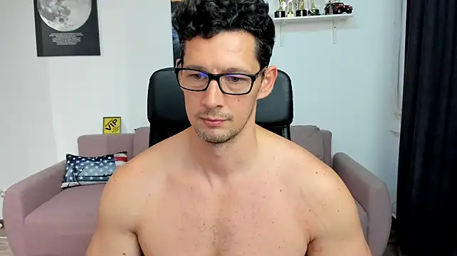 BrutusK08 Webcam show