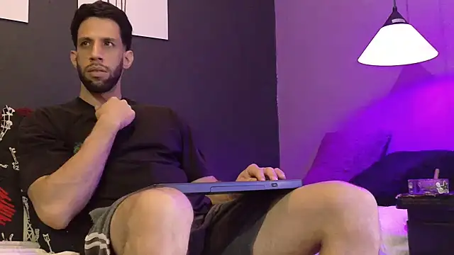 Karim_mansur XXX чат на живо