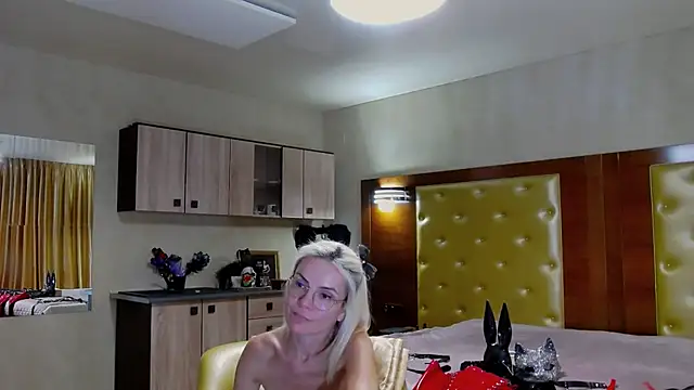 Živý XXX chat DomCaprisse
