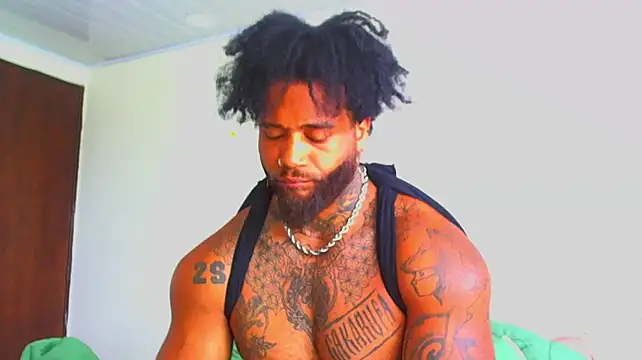 ragnar0825 Live XXX-chat