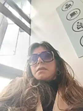 Czat XXX na żywo – emma_tour