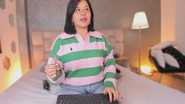 ah_mara_ Show Webcam