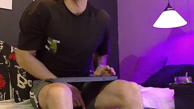 Karim_mansur Pertunjukan Webcam