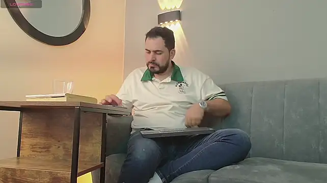 Czat XXX na żywo – DanteKnoxxx