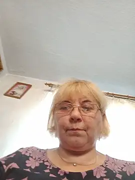Chat XXX en directo de Elena_Beautiful784