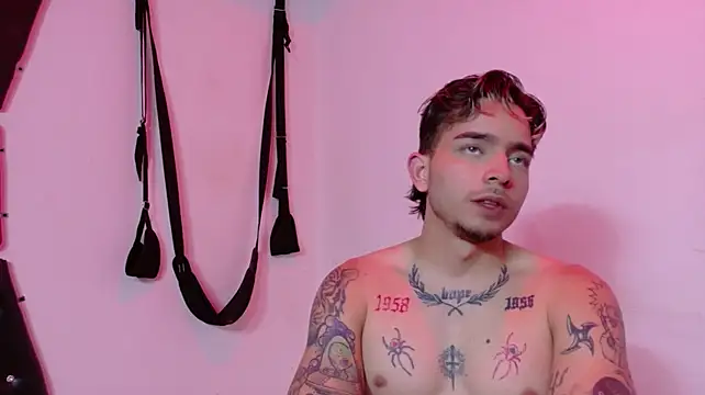 XXX chat uživo modela AliceandMax
