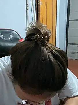 -CLARAMommy-'s Live XXX Chat