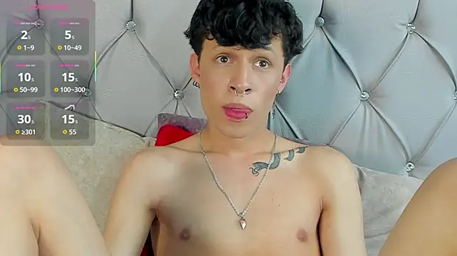 แชท XXX สดของ Axel__Evans