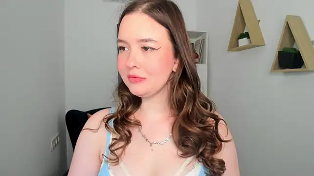 Chat +18 de WishToBloom ao vivo