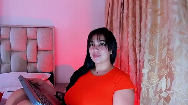 แชท XXX สดของ brianaGuzman