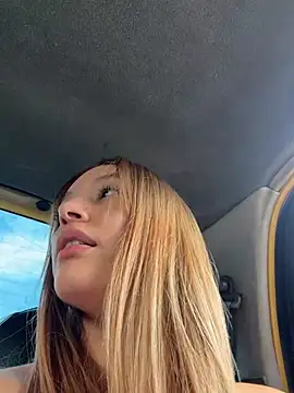Ana____ 即時 XXX 聊天