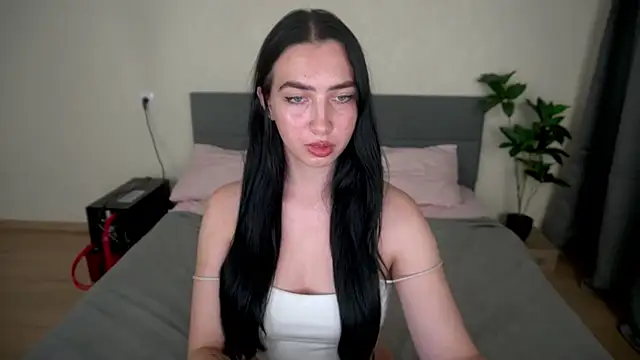 دردشة WildKittenX_ الجنسية المباشرة