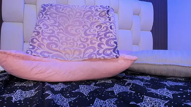 alisstarr Adlı Modelin Canlı XXX Sohbeti