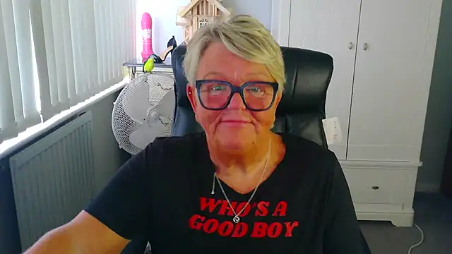 XXX chat uživo modela BridgetBlueEyes