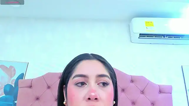 ThyaraJhons' Live XXX Chat