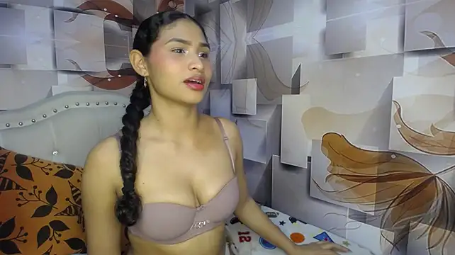 צ'אט XXX בשידור חי של malaika_chalo