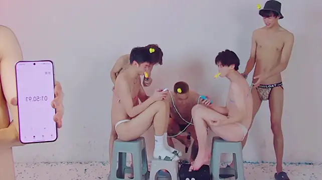 צ'אט XXX בשידור חי של TNT-888
