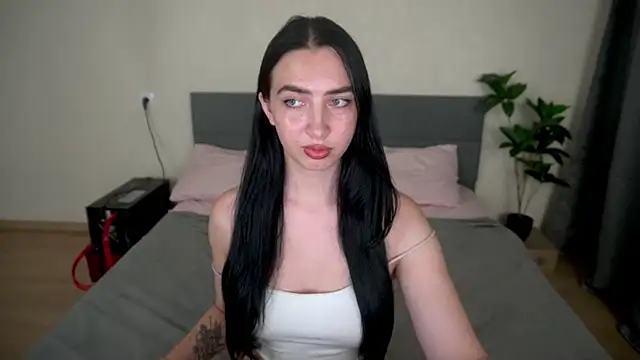WildKittenX_ 网络视讯表演