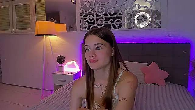 แชท XXX สดของ LuisaClover