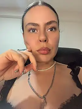 Show modela Stoned-baby69 na web-kameri
