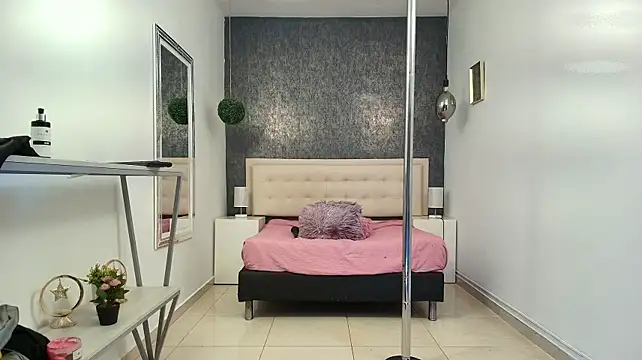 دردشة Celestial_Queen_ الجنسية المباشرة