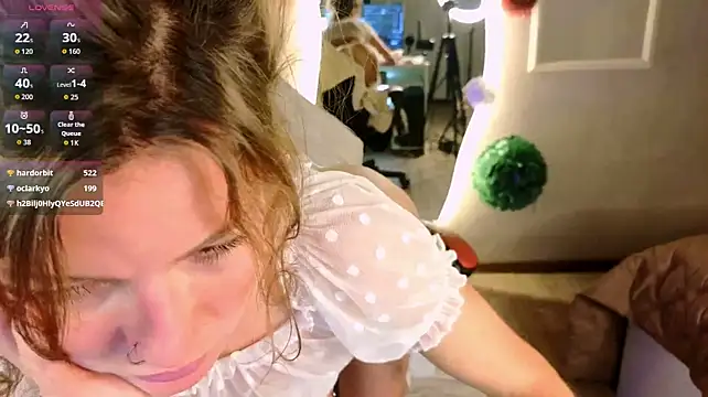 Chat +18 de Mari_Muse ao vivo