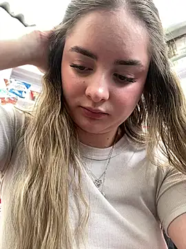 imlindapink XXX чат на живо