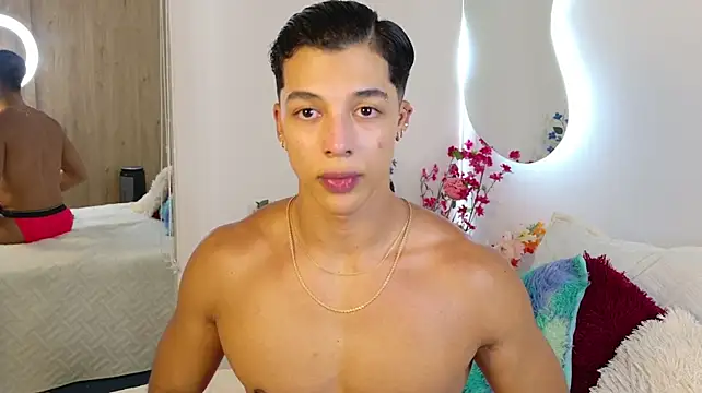 Troye_Williams – Naživo XXX chat
