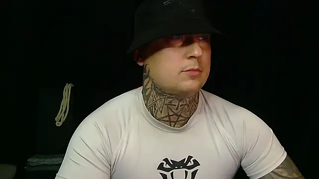 Show modela devilWithTats na web-kameri