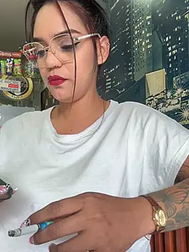 Sara-77 – Naživo XXX chat