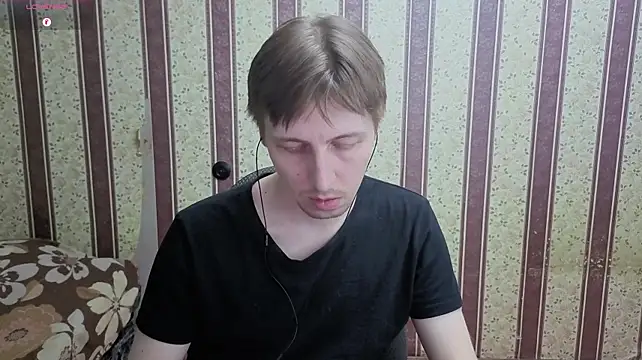 Darien_Brown Show in webcam