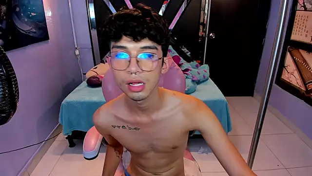Chat +18 de LiamHeatx ao vivo