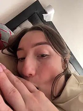 Valery_Salmonsn Webbikameraesitys
