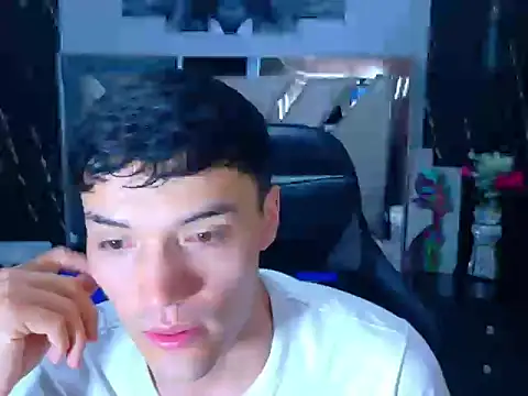 Aron_Darkx Live XXX-chat