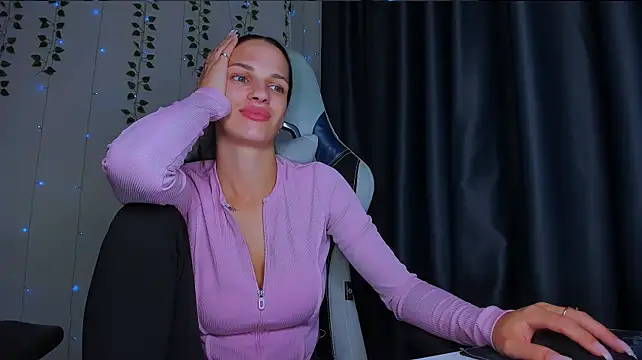 KarlaSim Live XXX-chat
