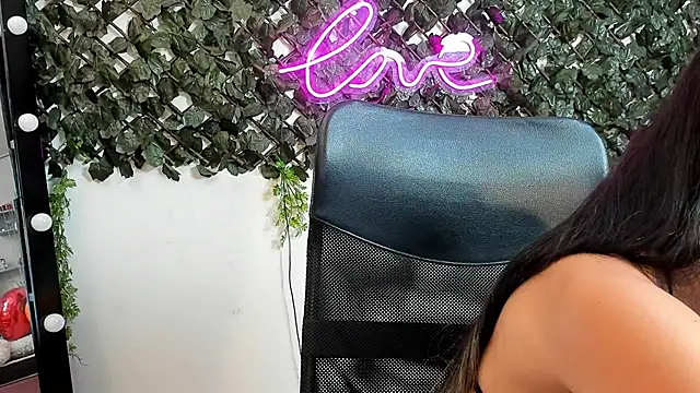 DestinyHills Live XXX Chat
