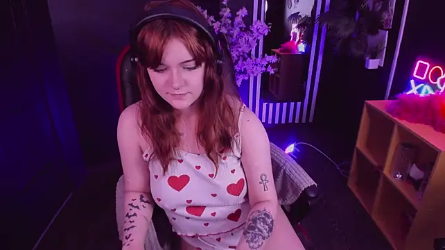 EsterTwilight's Live XXX Chat