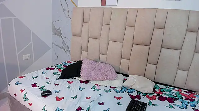 Alejandra_Love Adlı Modelin Web Kamerası Şovu
