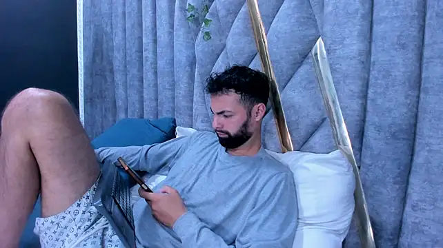 AndrewCrooss – Naživo XXX chat