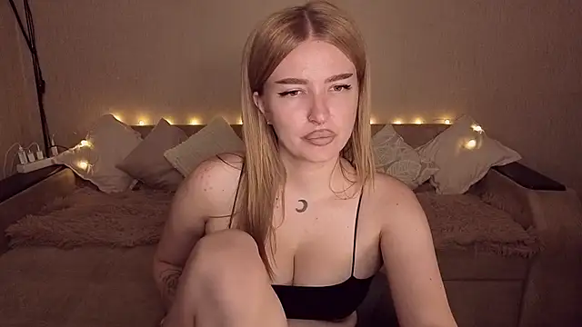 ViolettaLopez's Live XXX Chat