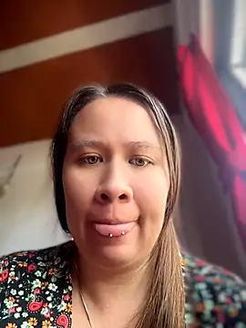 XXX chat uživo modela Emiily_lee