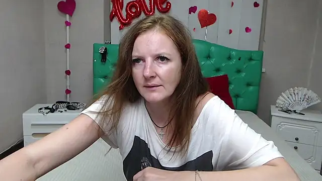 MeganPirs live XXX chat