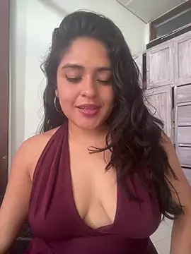 Chat +18 de EmilyNoir1 ao vivo