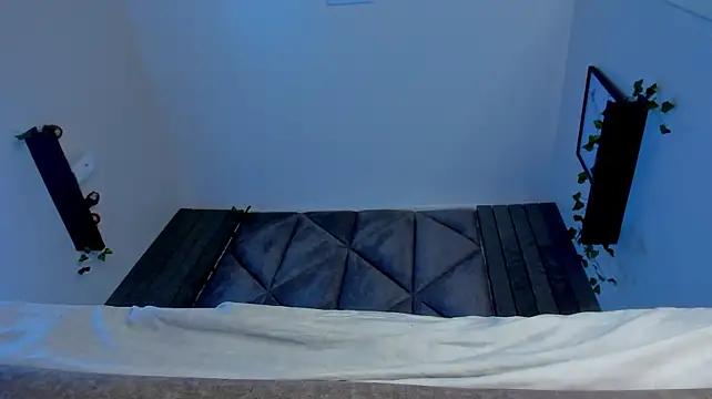 Živý XXX chat RiriiBrunette__