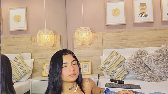 PauVega_ live XXX chat