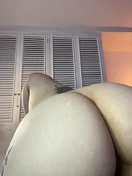 EmmaaCastro 现场XXX聊天