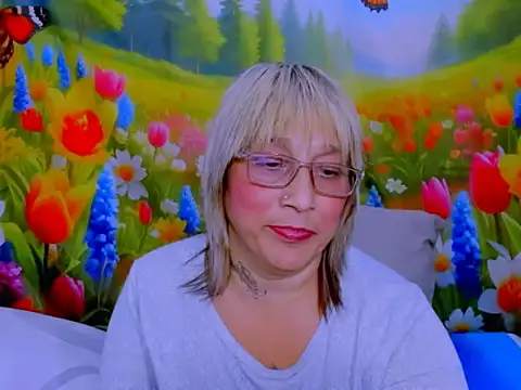 indianroxy's Live XXX Chat