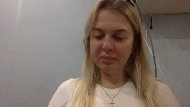 vanilaecho457's Webcam Show